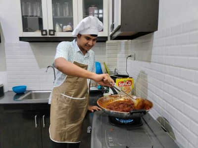 Ikut serta dalam kegiatan 