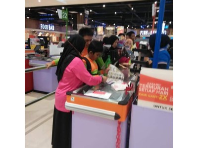 Belajar Cara Belanja di Mall