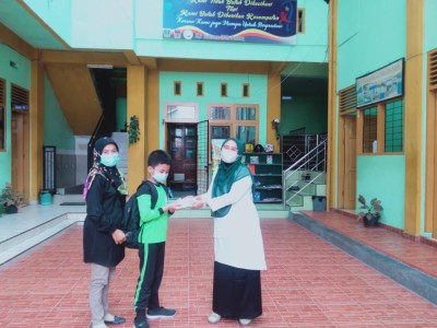 Penyerahan PIP Tahun 2021 kepada Siswa SLB Autisma YPPA 