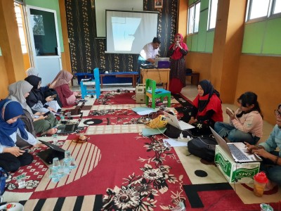 Foto Pembukaan Pelatihan Menulis Artikel